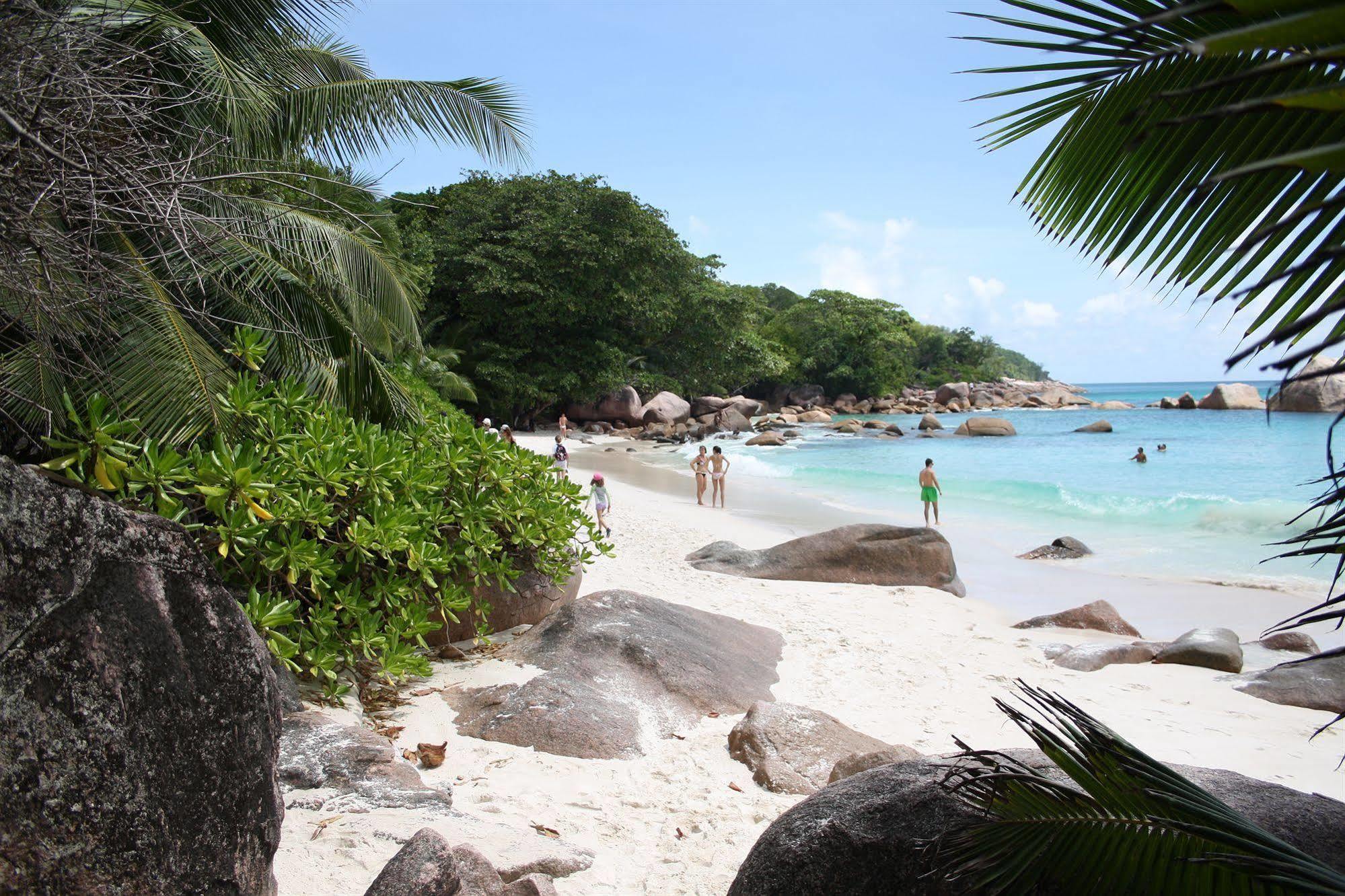 Ocean Jewels Resort Grand Anse  Ngoại thất bức ảnh